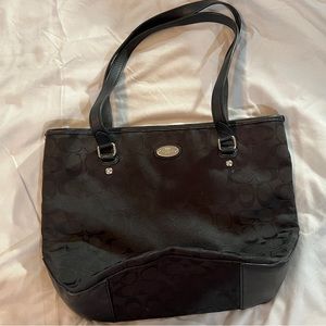 Coach Signature Canvas Print Shoulder Bag - Well Loved